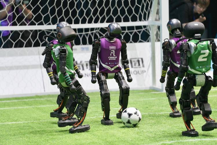 足球机器人编程平台如何实现智能协作？-第3张图片-广州国自机器人