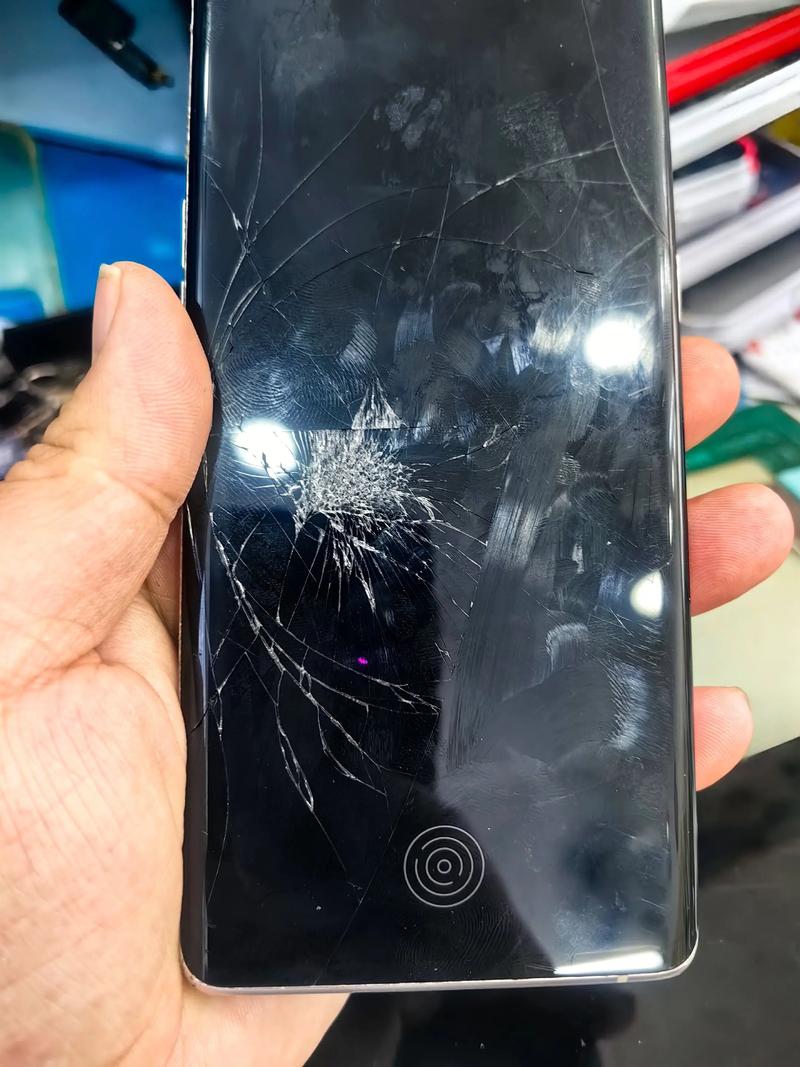 Luka机器人屏幕坏了怎么办？-第3张图片-广州国自机器人