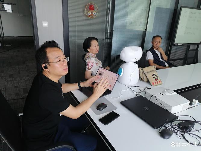 人工智能如何赋能智慧健康团队建设？-第2张图片-广州国自机器人