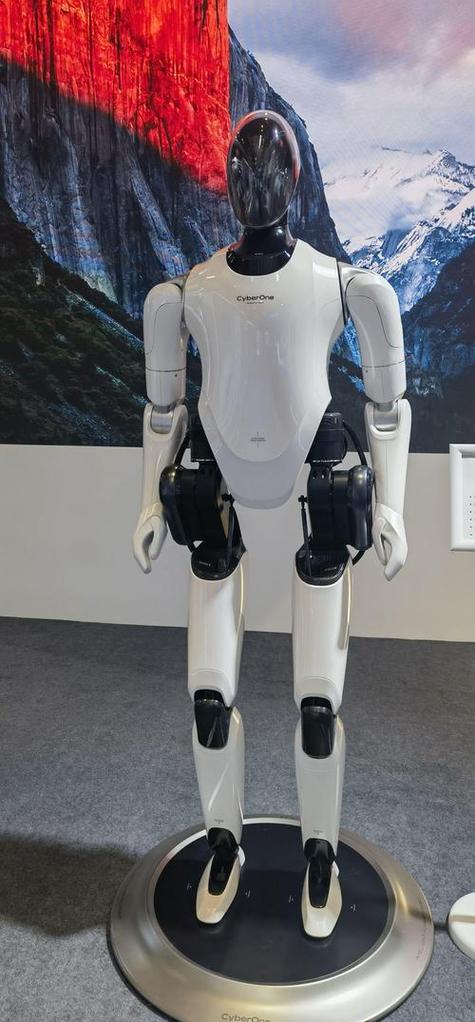 汉森sophia机器人是真实人类吗？-第3张图片-广州国自机器人