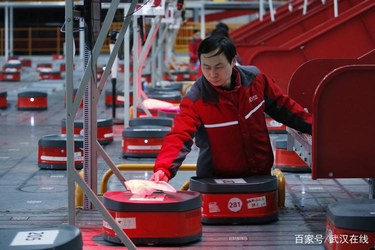 京东机器人普及，快递员会失业吗？-第1张图片-广州国自机器人