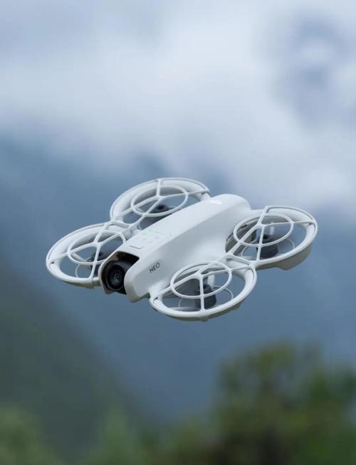 DJI儿童无人机选哪款更合适？-第1张图片-广州国自机器人