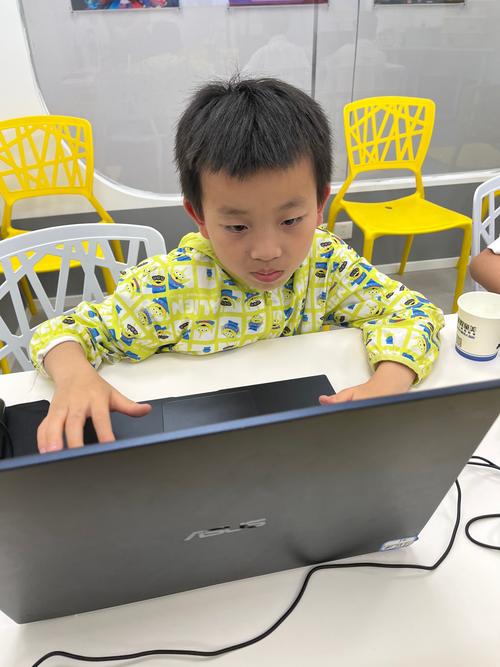 mbot编程机器人教学如何入门？-第1张图片-广州国自机器人