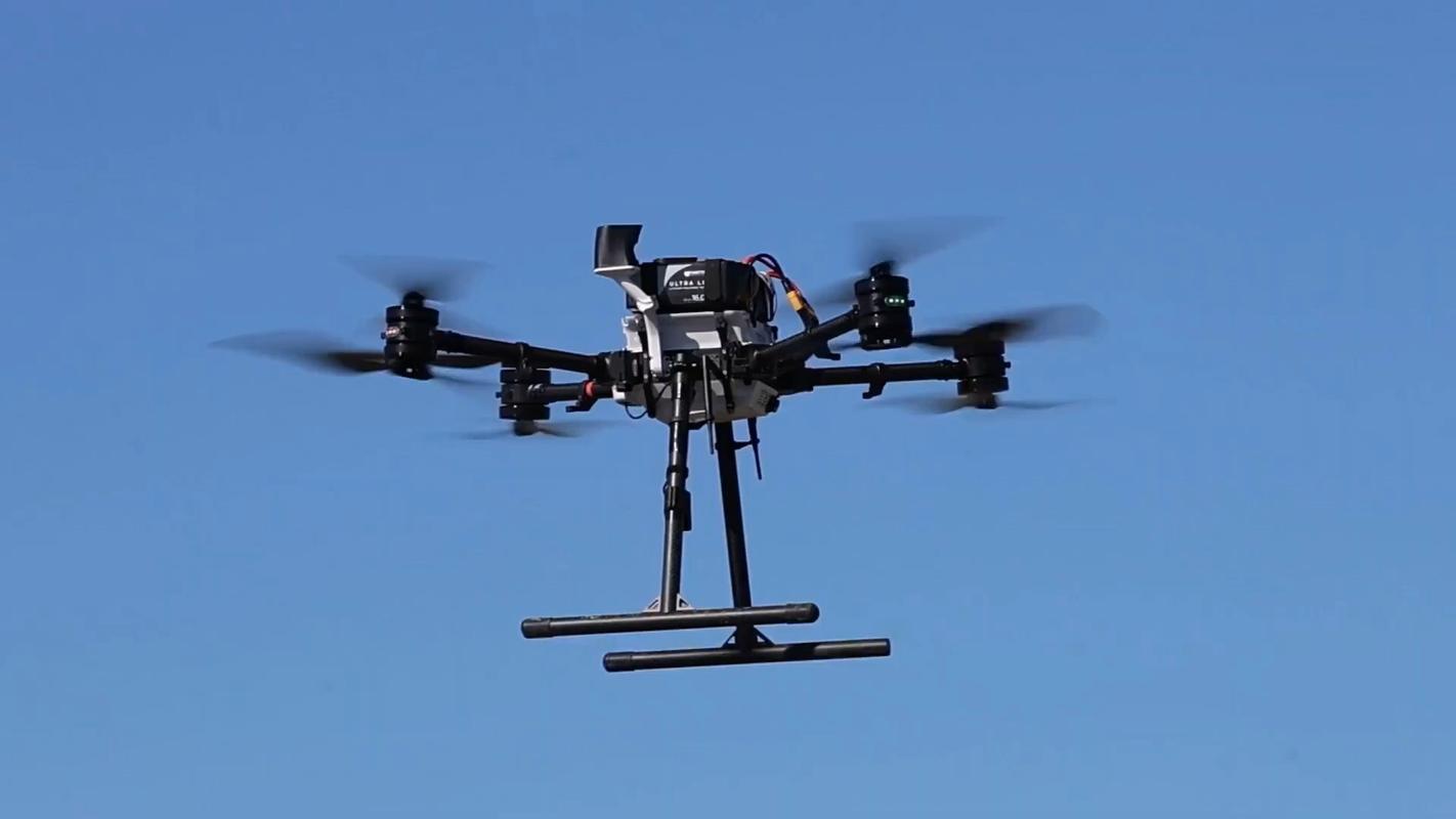 国外无人机比赛视频，精彩看点有哪些？-第3张图片-广州国自机器人