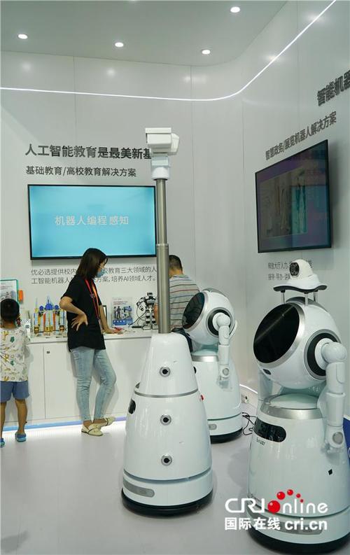 Mento教育机器人如何赋能孩子成长?-第2张图片-广州国自机器人 Mento教育机器人如何赋能孩子成长?-第2张图片-广州国自机器人