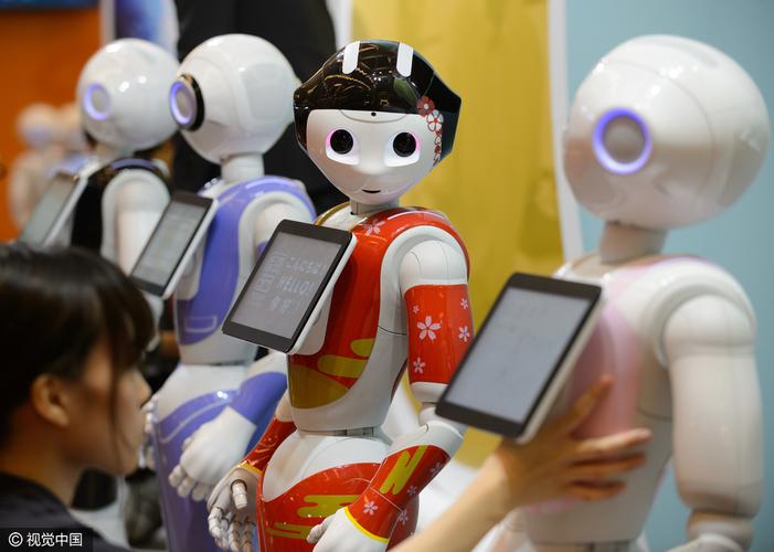 Pepper机器人社团如何玩转科技与创意？-第1张图片-广州国自机器人