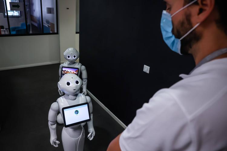 家庭机器人pepper-第3张图片-广州国自机器人 家庭机器人pepper-第3张图片-广州国自机器人