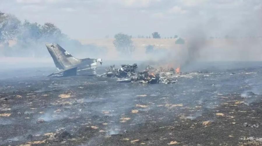 美无人机为何击落民航客机？-第2张图片-广州国自机器人