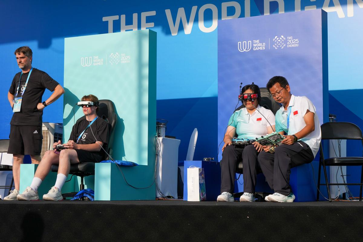 首届京东无人机竞速大赛，谁将夺魁？-第1张图片-广州国自机器人