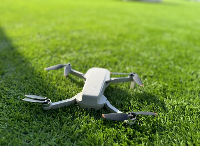 200元无人机开箱，体验如何？-第2张图片-广州国自机器人