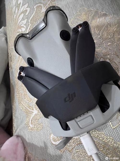 mini疆四轴无人机有哪些独特功能？-第3张图片-广州国自机器人