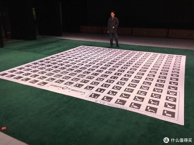 春晚dobby无人机如何实现空中表演？-第3张图片-广州国自机器人