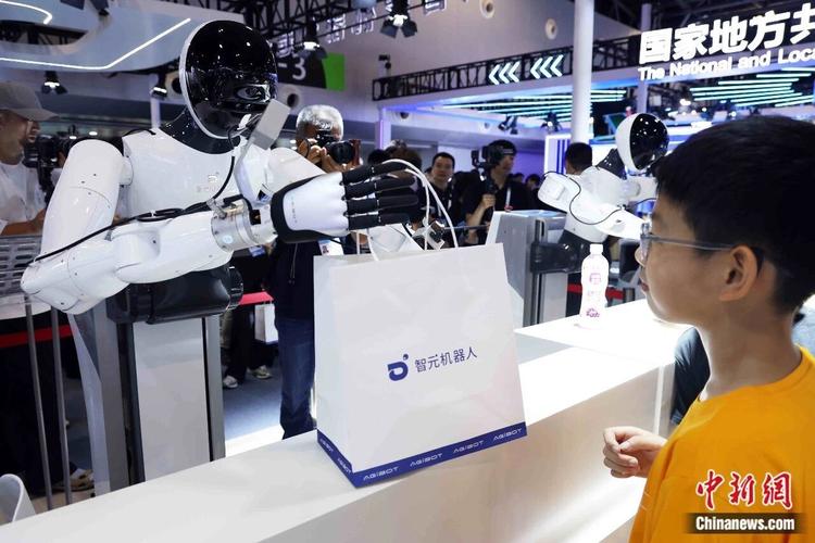 2025上海机器人展会-第1张图片-广州国自机器人