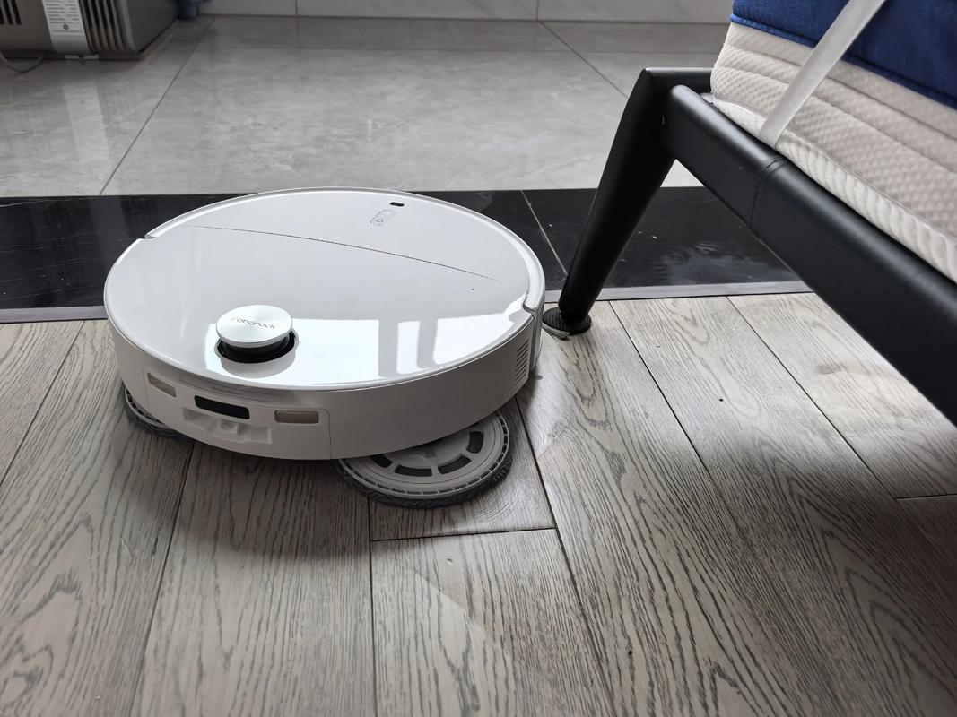扫地机器人到底好不好用？-第1张图片-广州国自机器人