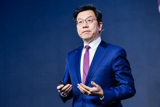 李开复如何看待人工智能与网盘的关系？-第3张图片-广州国自机器人