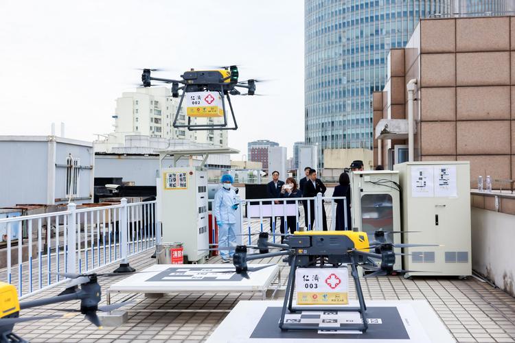 2025上海无人机跨年如何点亮夜空？-第1张图片-广州国自机器人