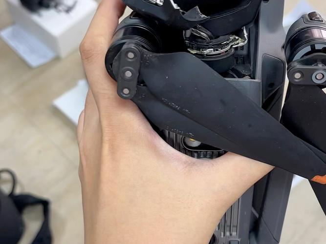 parrot无人机维修去哪里找靠谱？-第2张图片-广州国自机器人