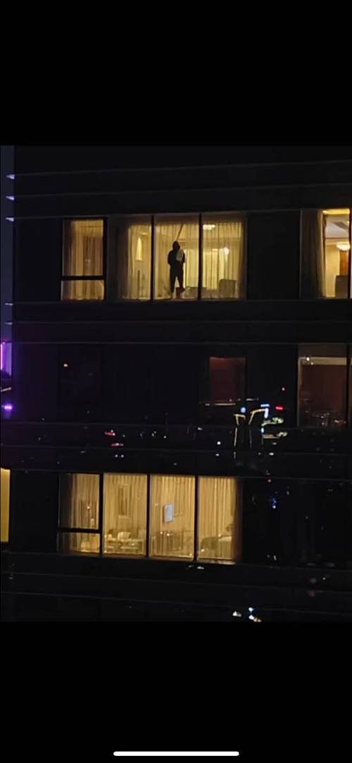 无人机偷拍magnet，隐私安全如何保障？-第1张图片-广州国自机器人