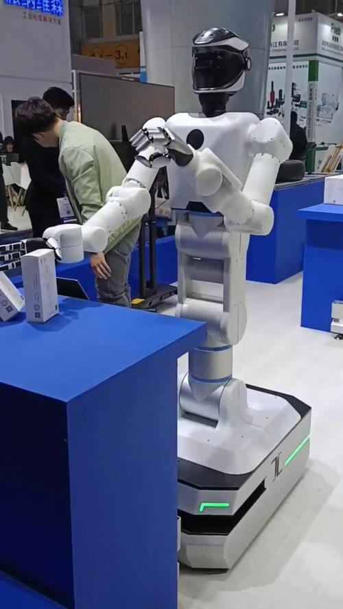 首个活体机器人是什么？视频揭秘生命与机器的融合。-第1张图片-广州国自机器人