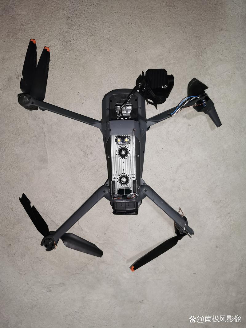 parrot无人机开关怎么操作？-第2张图片-广州国自机器人