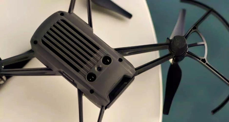 Tello玩具无人机怎么玩？有哪些飞行技巧？-第1张图片-广州国自机器人