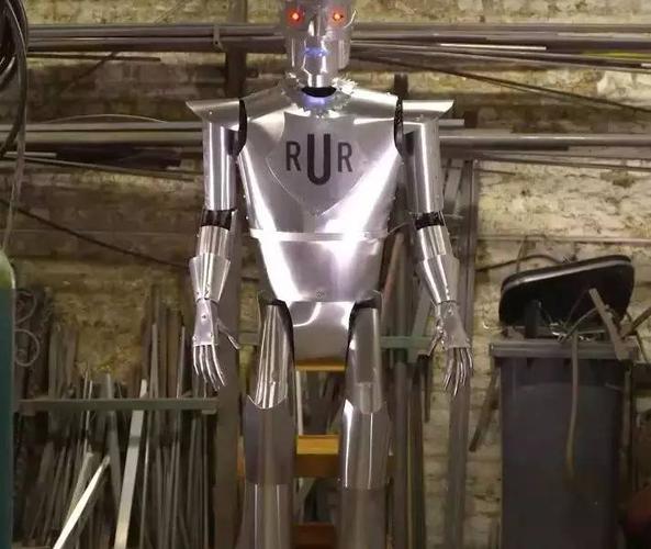 机器人如何采访早安英国？-第2张图片-广州国自机器人