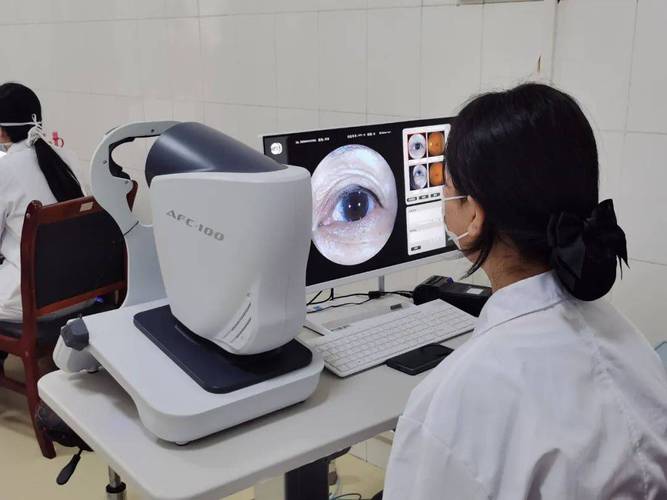 医疗AI如何革新眼科诊疗？-第1张图片-广州国自机器人