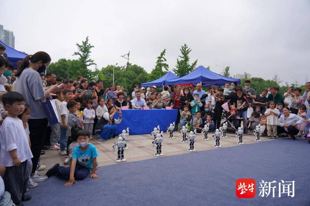 南昌阿尔法机器人巡展有何亮点？-第2张图片-广州国自机器人