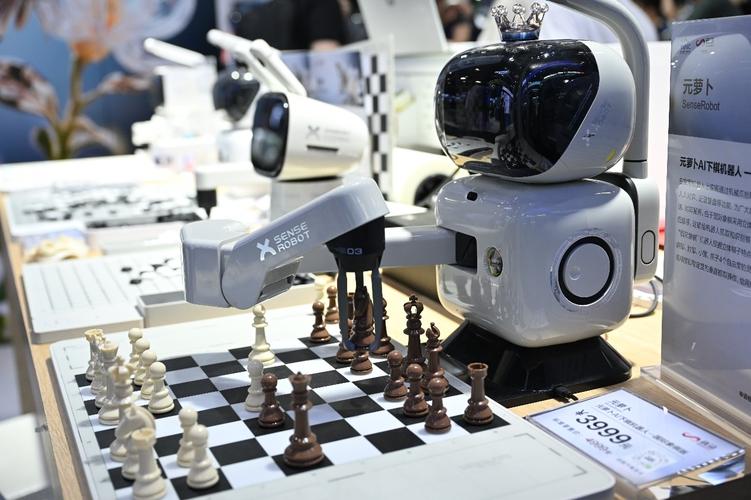 南昌阿尔法机器人巡展有何亮点？-第3张图片-广州国自机器人