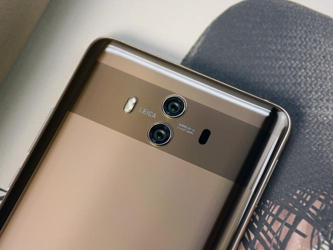 人工智能 mate10 如何改变生活？-第1张图片-广州国自机器人