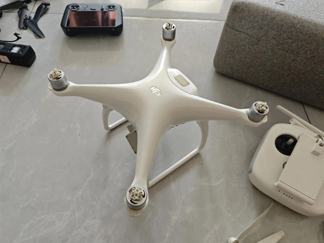 精灵4无人机航程究竟有多远？-第1张图片-广州国自机器人