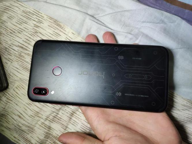 荣耀Play的AI实力究竟有多强？-第1张图片-广州国自机器人