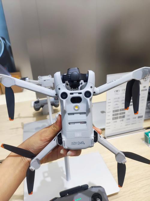 大疆Air 4和4Pro怎么选？区别在哪？-第2张图片-广州国自机器人