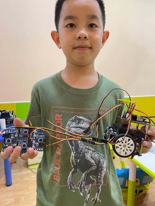 机器人农民如何助力少年朋友成长?-第1张图片-广州国自机器人 机器人农民如何助力少年朋友成长?-第1张图片-广州国自机器人