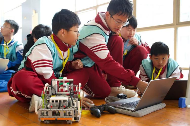 青少年机器人能成为未来主流工作吗?-第2张图片-广州国自机器人 青少年机器人能成为未来主流工作吗?-第2张图片-广州国自机器人