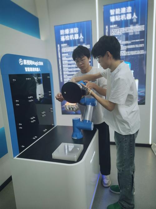 智能机器人如何融入学校教学？-第3张图片-广州国自机器人