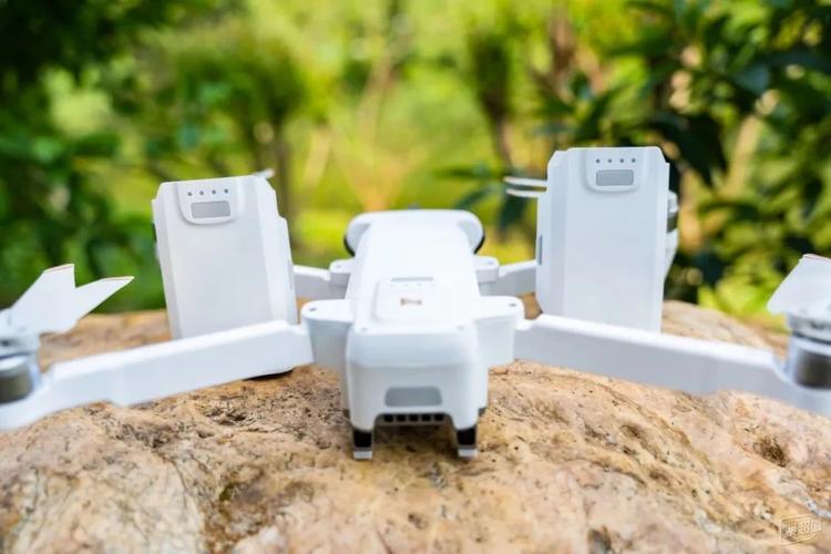 小米无人机与大疆无人机-第2张图片-广州国自机器人