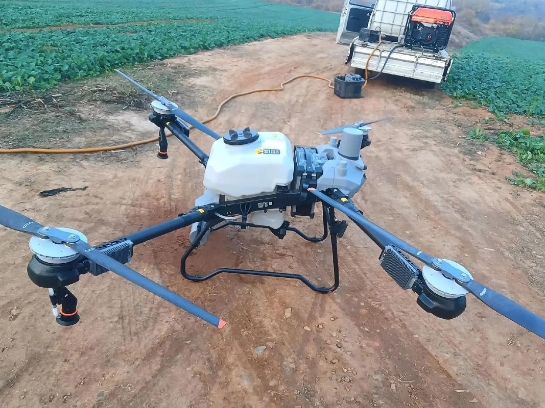 无人机打农药一亩收费多少？-第2张图片-广州国自机器人
