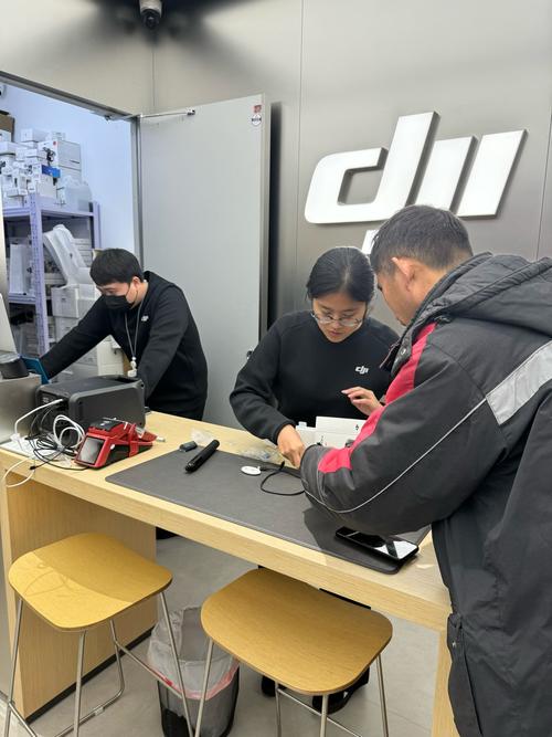 无人机与手持云台公司如何领跑市场？-第3张图片-广州国自机器人