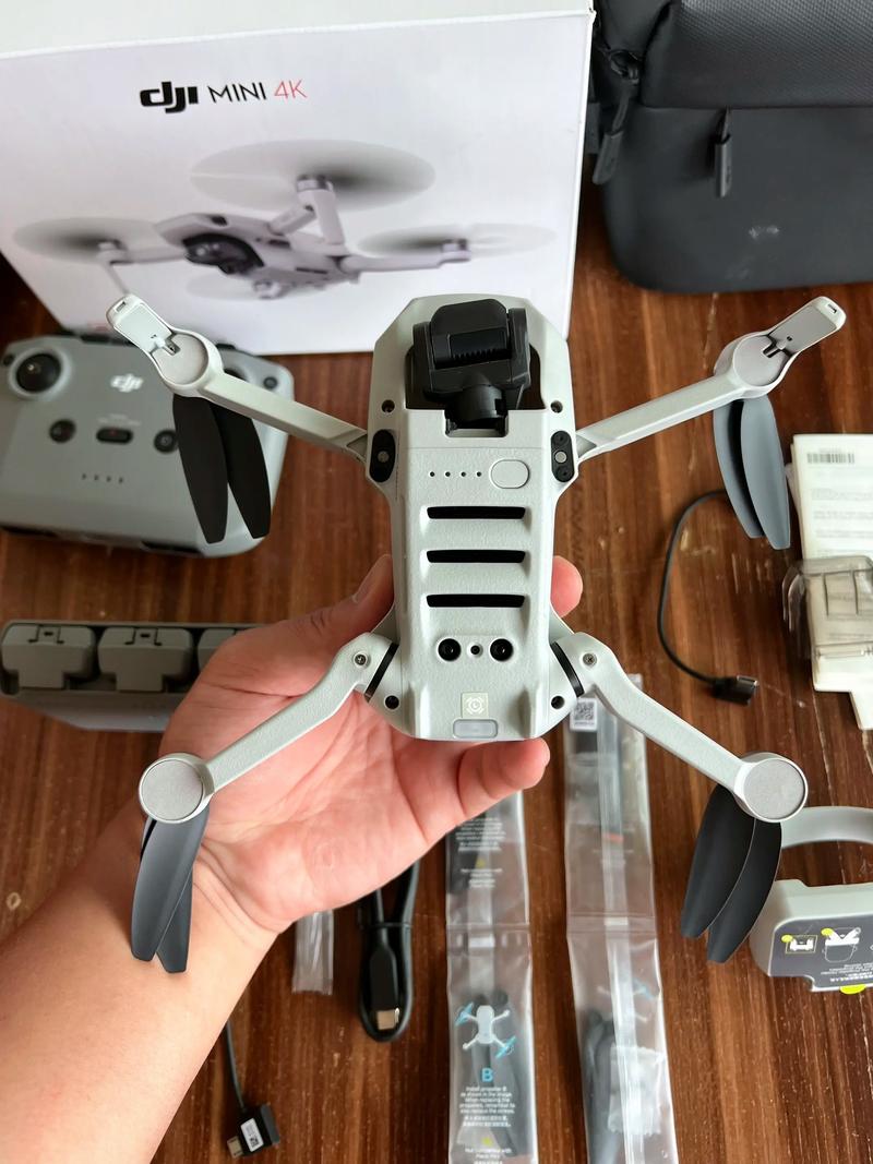 大疆无人机用什么清理-第3张图片-广州国自机器人