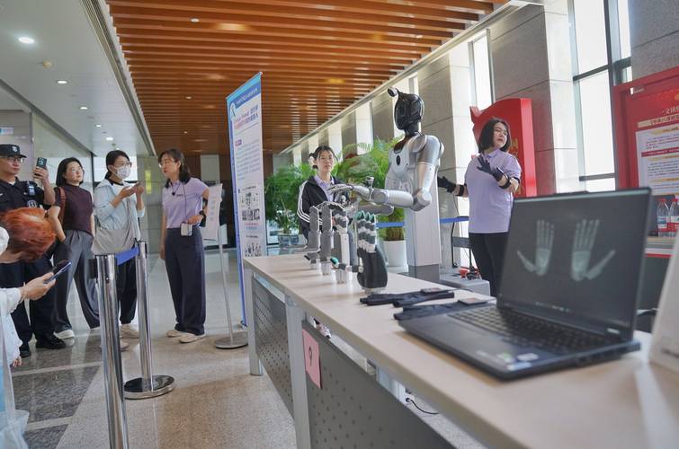 中科大人工智能有何独特优势?-第1张图片-广州国自机器人 中科大人工智能有何独特优势?-第1张图片-广州国自机器人