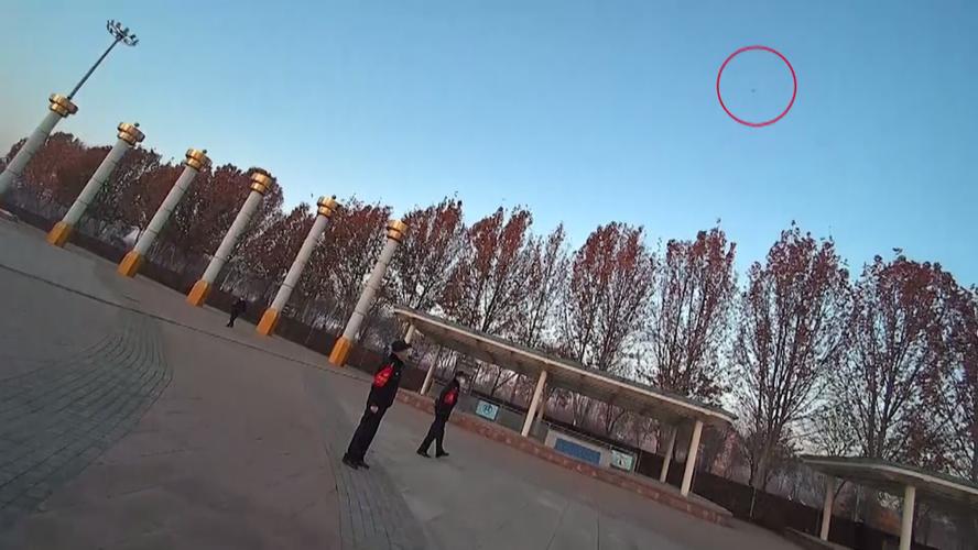 无人机黑飞如何威胁高速公路安全？-第2张图片-广州国自机器人