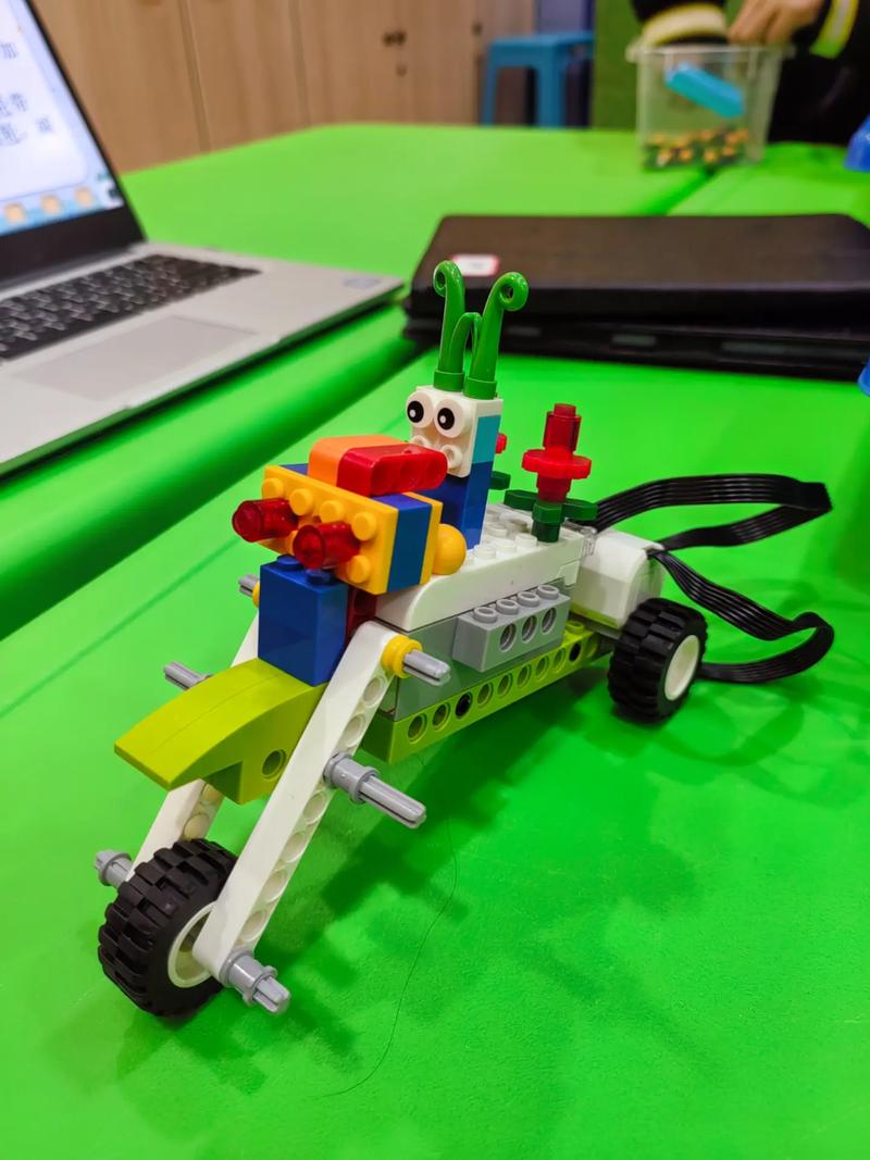 wedo2.0机器人适合什么年龄段孩子学习？-第3张图片-广州国自机器人