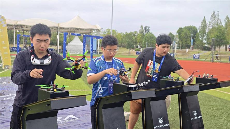 无人机竞速机如何比拼极速?-第1张图片-广州国自机器人 无人机竞速机如何比拼极速?-第1张图片-广州国自机器人