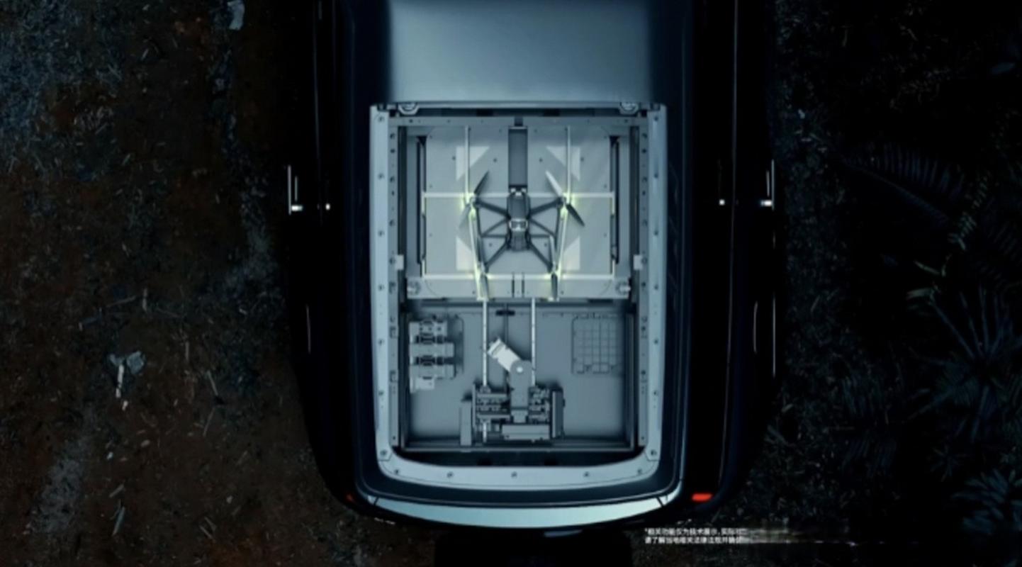 车顶带无人机，汽车如何协同飞行？-第1张图片-广州国自机器人