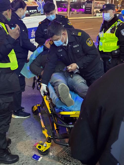 保安机器人为何会溺水自杀？-第1张图片-广州国自机器人