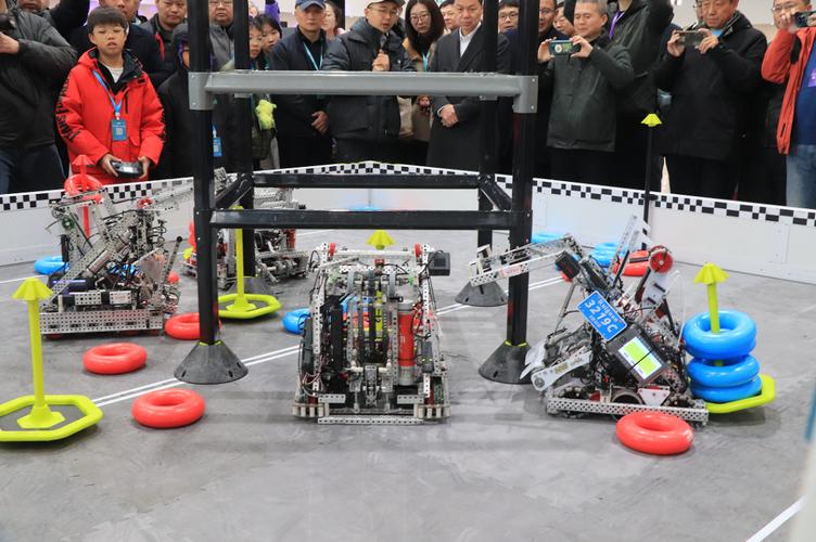 荷兰机器人比赛视频里谁更胜一筹？-第1张图片-广州国自机器人