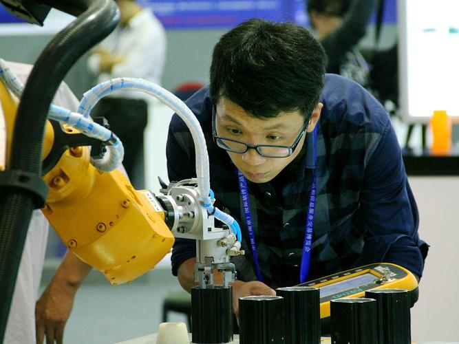 机器人控制专业就业方向有哪些?-第1张图片-广州国自机器人 机器人控制专业就业方向有哪些?-第1张图片-广州国自机器人