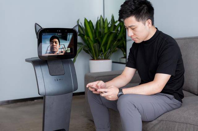 temi机器人创始人是谁？-第3张图片-广州国自机器人