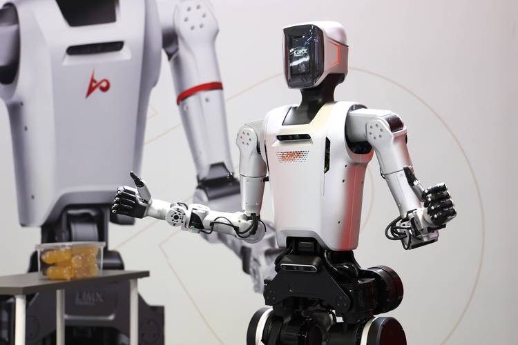 first机器人视频展示了哪些核心功能？-第2张图片-广州国自机器人